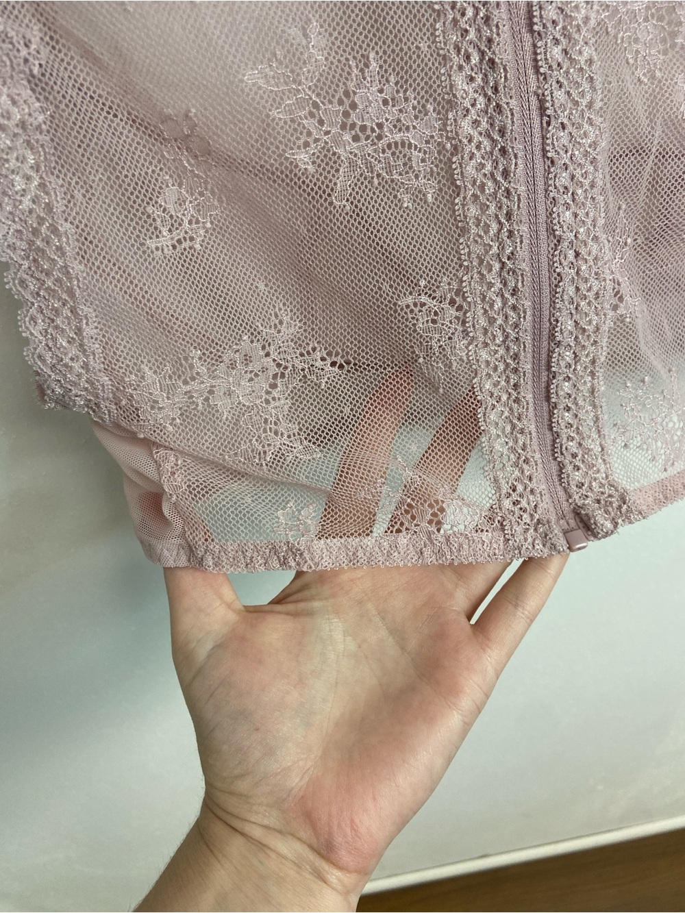 Victoria's Secret Lace Mesh Crop Camisole in Dusty Rose Medium Top Shirt Pink - Picture 7 of 15